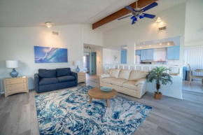 Ocean View / Pool Table / Surfboards / Beach Bikes